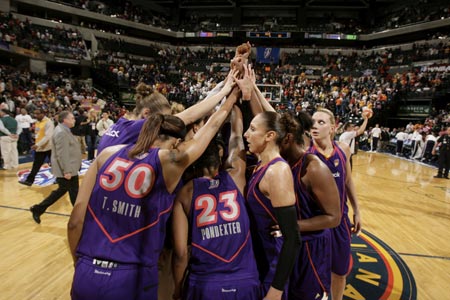 华丽的光芒——菲尼克斯水星队在WNBA的经典表现